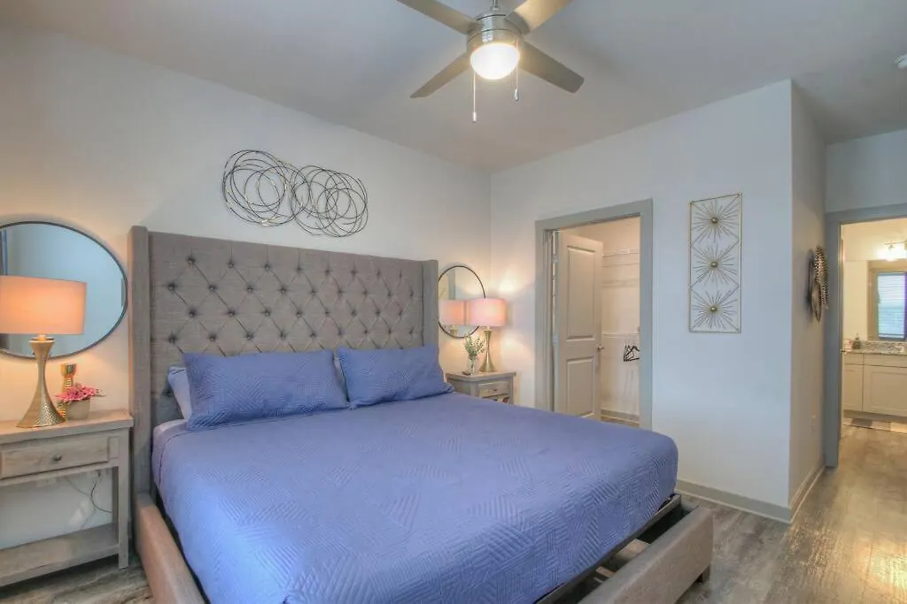 Stylish Music City Getaway 3Miles To Dwtwn Nashville Apartment