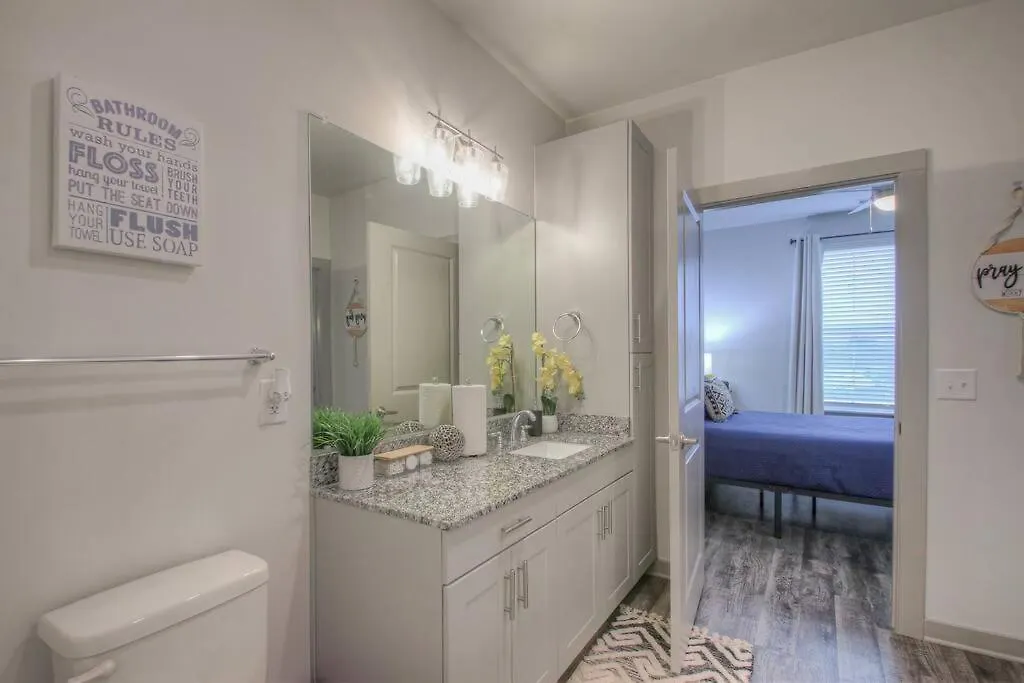 Apartment Stylish Music City Getaway 3Miles To Dwtwn Nashville